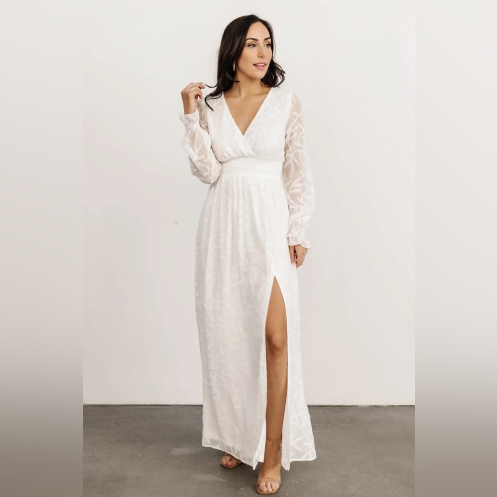NWT Baltic Born Textured White Long Sleeve Maxi Dress